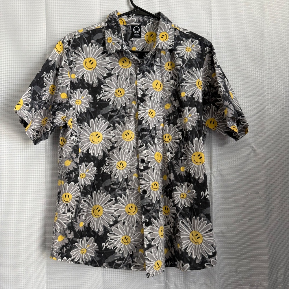 Neff Button‎ Down Shirt Cotton Daisy Smiley Face Print Short Sleeve Mens M